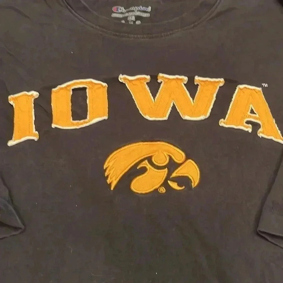 University of Iowa Champion shirt size 2XL - Picture 3 of 4